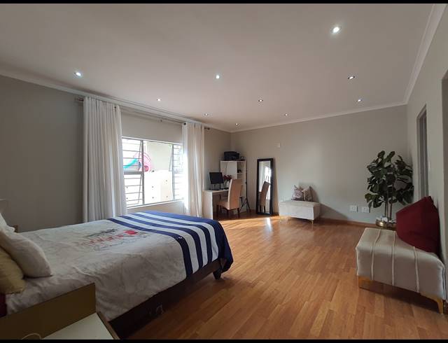3 BEDROOM CLUSTER RENTED IN HALFWAY GARDENS